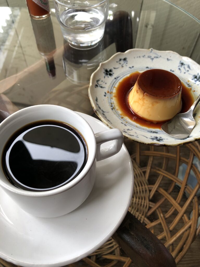 おいしいコーヒーと自家製プリン