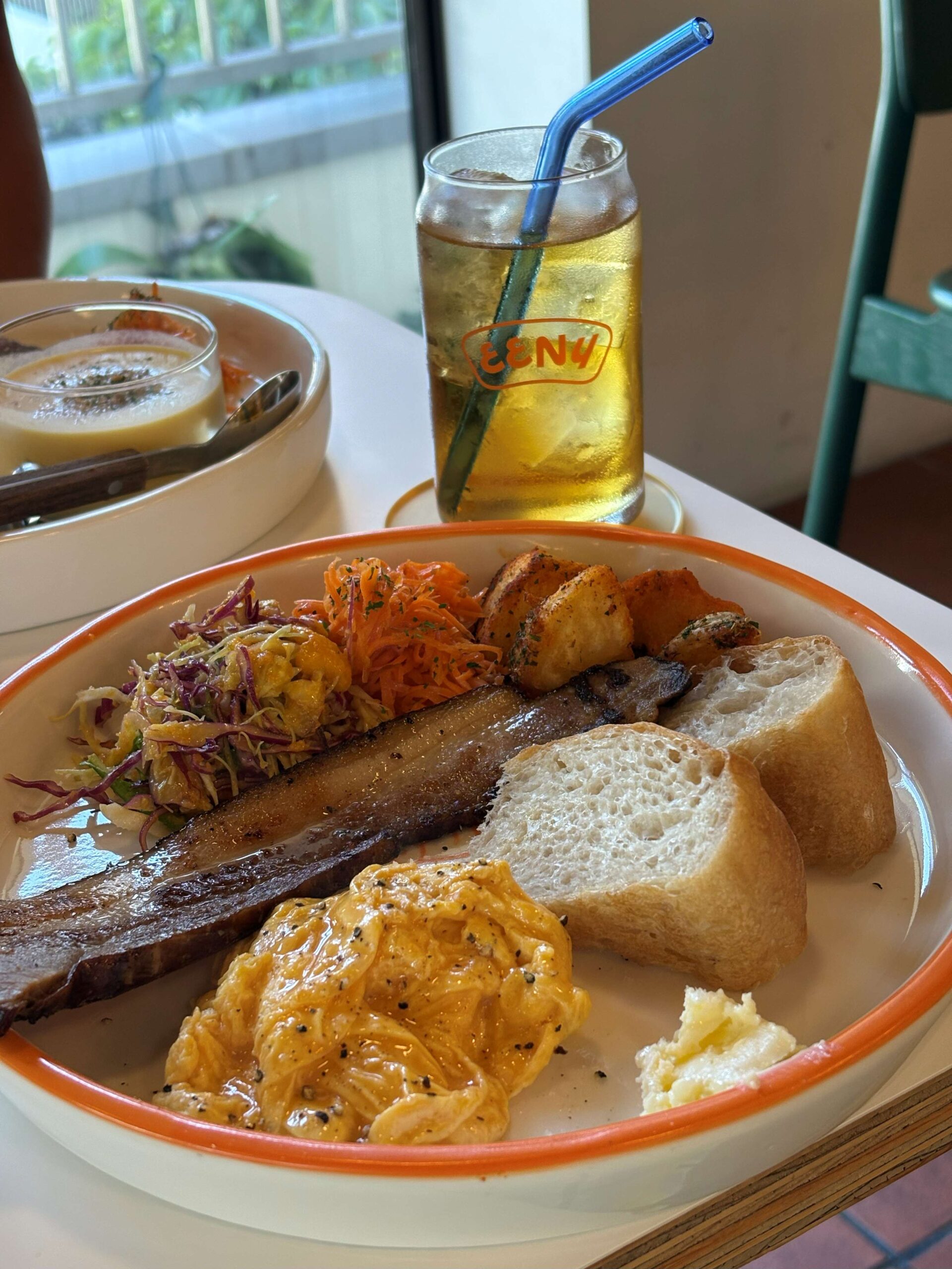 EENY breakfast & shop