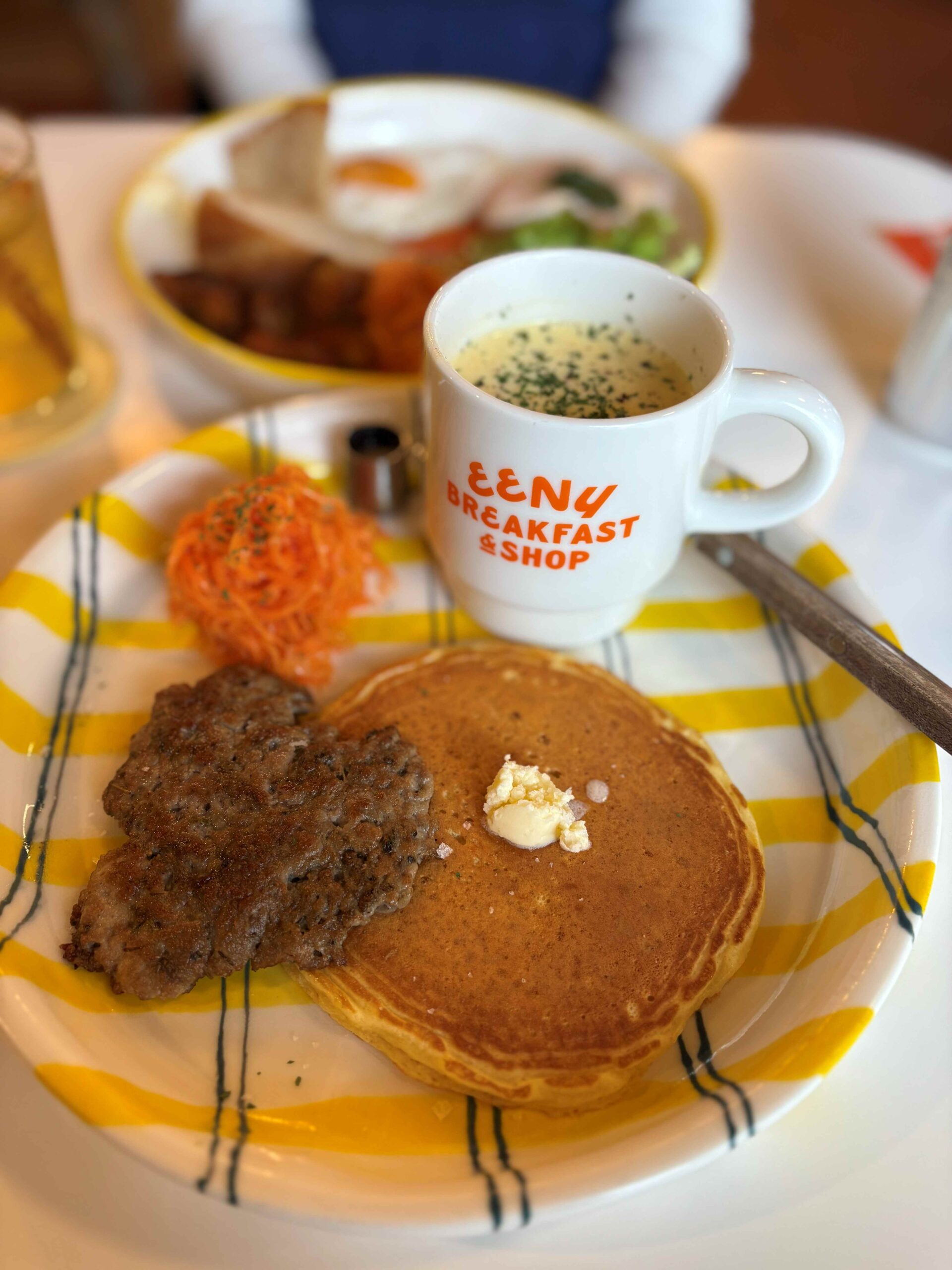 EENY breakfast & shop